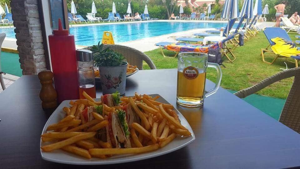 Monika Hotel Sidari ซีดารี ภายนอก รูปภาพ