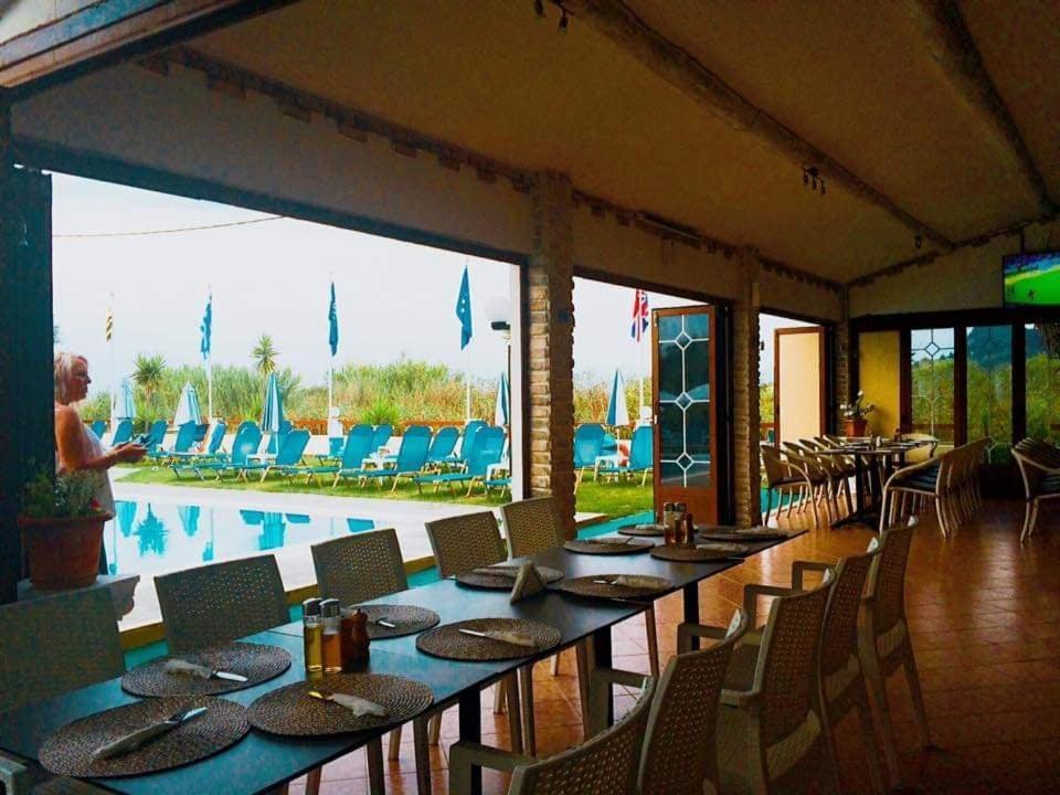 Monika Hotel Sidari ซีดารี ภายนอก รูปภาพ